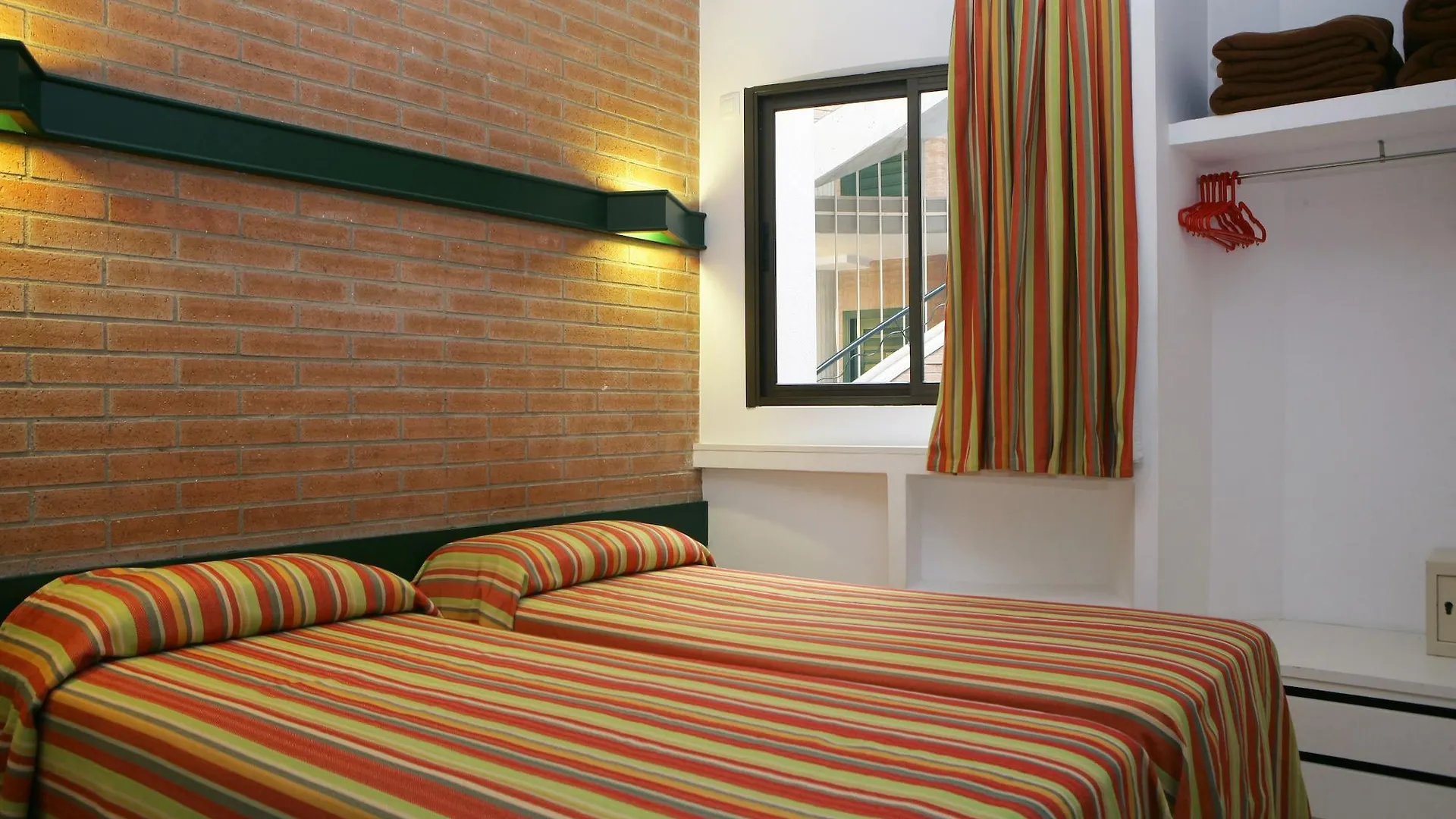 Apartamentos Rosanna Lloret de Mar Apartment