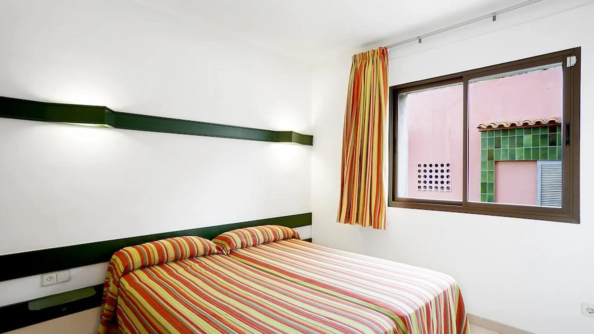 Apartment Apartamentos Rosanna Lloret de Mar
